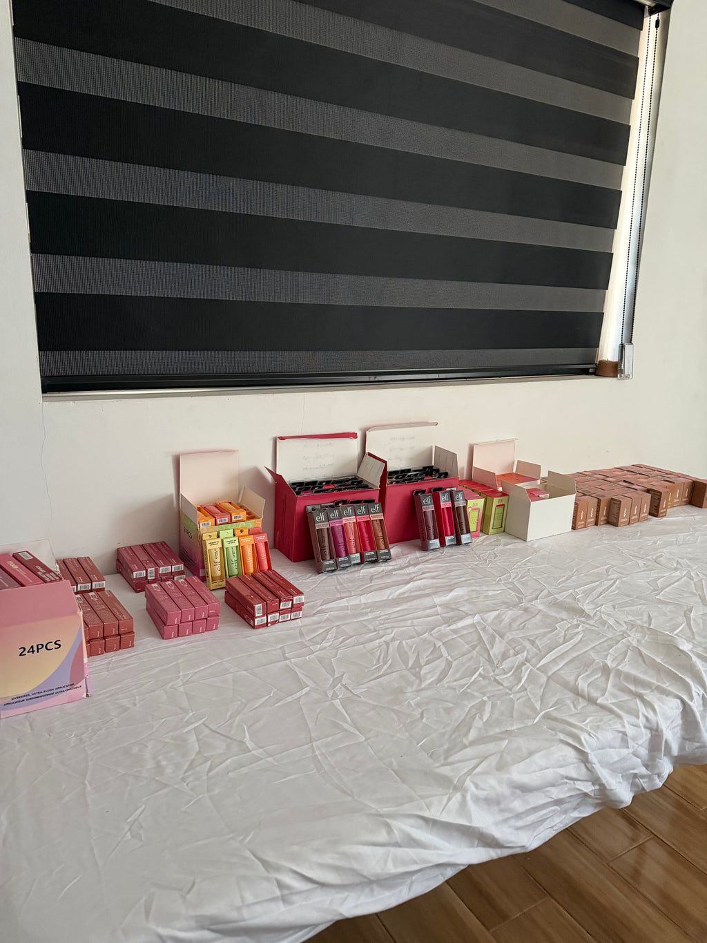 Pack de Mayoreo Premium – Caja de Maquillaje Tendencia (15 pzs)
